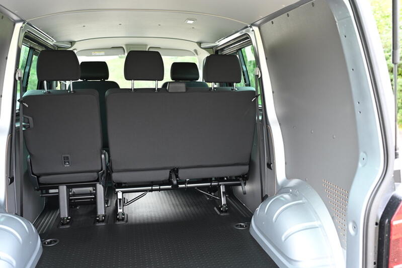 VOLKSWAGEN TRANSPORTER