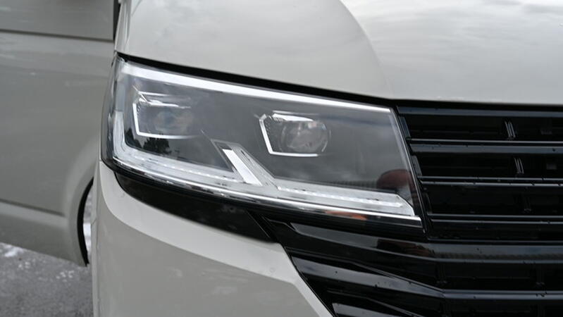 VOLKSWAGEN TRANSPORTER