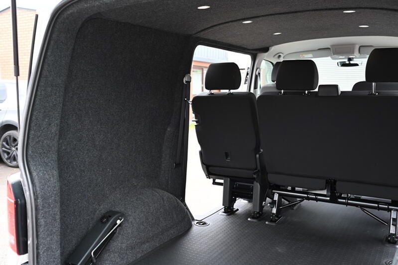 VOLKSWAGEN TRANSPORTER