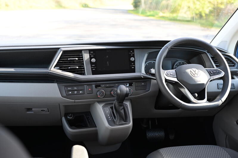 VOLKSWAGEN TRANSPORTER