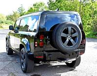 LAND ROVER DEFENDER 110