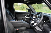 LAND ROVER DEFENDER 110
