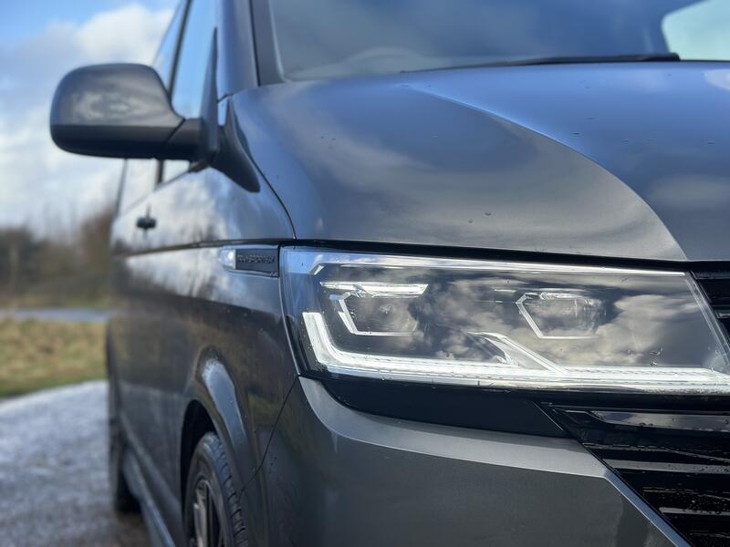 VOLKSWAGEN TRANSPORTER