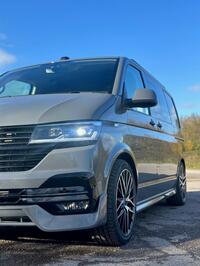 VOLKSWAGEN TRANSPORTER