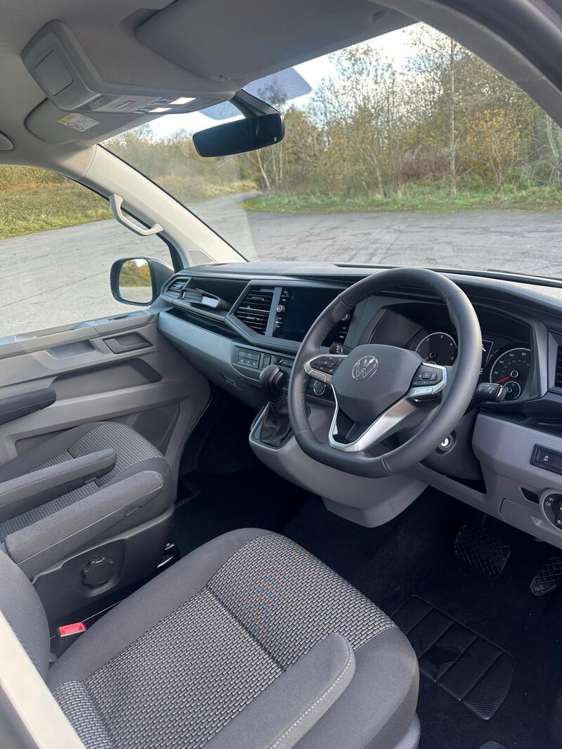 VOLKSWAGEN TRANSPORTER