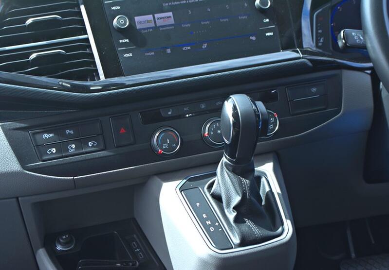 VOLKSWAGEN TRANSPORTER