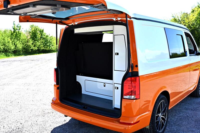 VOLKSWAGEN TRANSPORTER