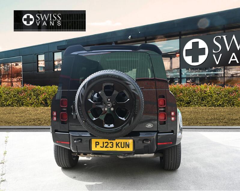 LAND ROVER DEFENDER 110