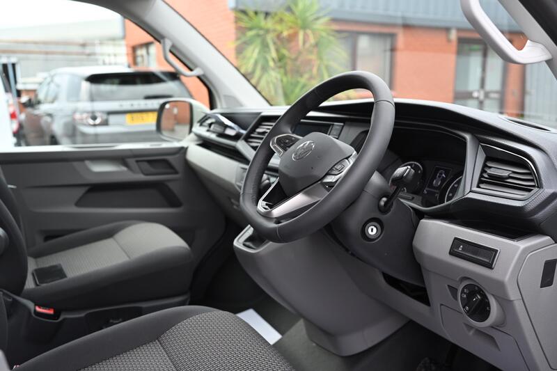 VOLKSWAGEN TRANSPORTER