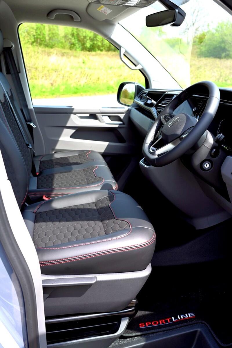 VOLKSWAGEN TRANSPORTER