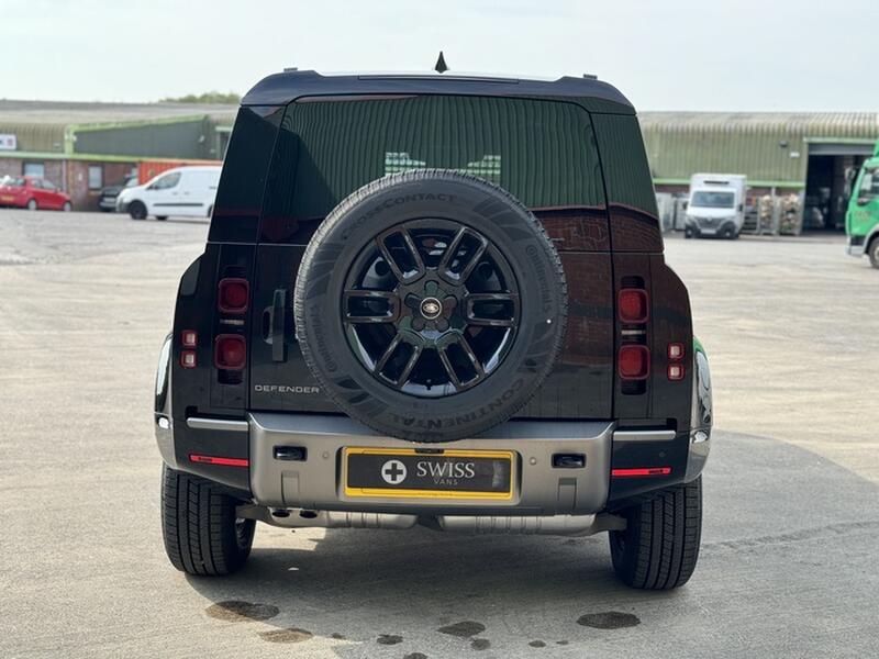 LAND ROVER DEFENDER