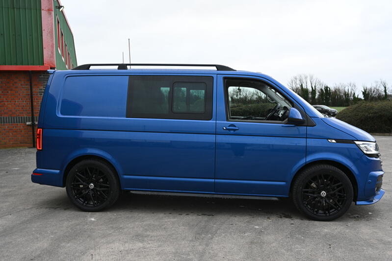 VOLKSWAGEN TRANSPORTER